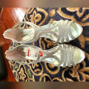 Alfani size 9.5